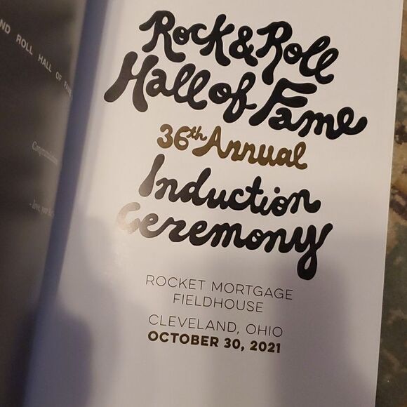 2021 Rock and Roll Hall of Fame Induction program Foo Fighters Go Go’s Jay Z - Picture 3 of 7